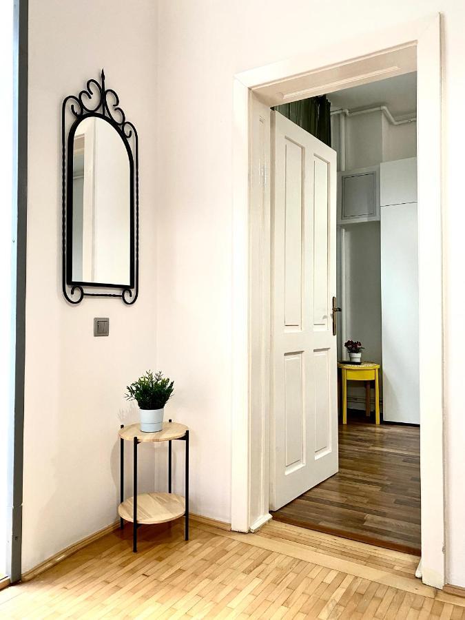Apartment Republique Family